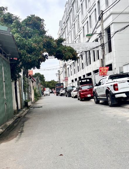 TRÂU QUỲ, LÝ THÁNH TÔNG 95M2 MT 5,7M, Ô TÔ THÔNG, CÁCH 15 M XE ĐỖ NGÀY ĐÊM, HÀNG XÓM VIN 1, EURO WINDOW TWIN